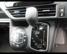 Toyota Noah 2021