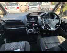 Toyota Voxy 2017