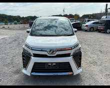 Toyota Voxy 2017