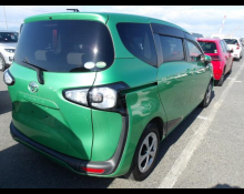 Toyota Sienta 2018