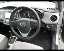 Toyota Corolla Axio 2013