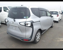 Toyota Sienta 2018