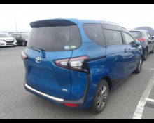 Toyota Sienta 2018