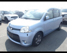 Toyota Sienta 2012