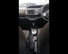 Toyota Vitz 2015