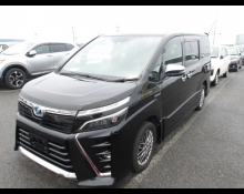 Toyota Voxy 2019