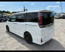 Toyota Noah 2019