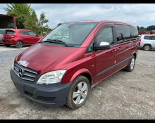 Mercedes Benz V-Class 2011