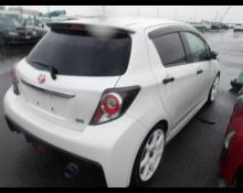 Toyota Vitz 2011