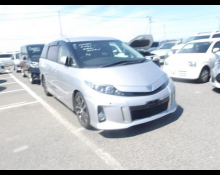 Toyota Estima 2013