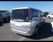 Toyota Noah 2019