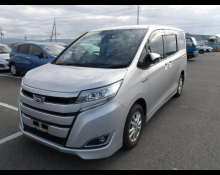 Toyota Noah 2018