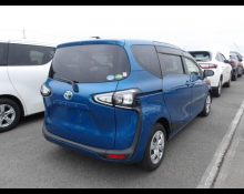 Toyota Sienta 2019