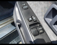 Toyota Hilux Sports Pickup 2003