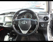 Toyota Corolla Axio 2015
