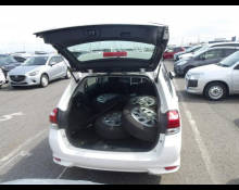 Toyota Corolla Fielder 2019