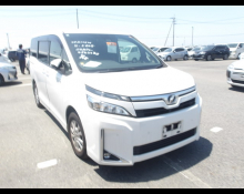 Toyota Voxy 2019