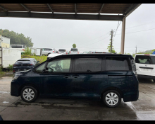 Toyota Voxy 2019