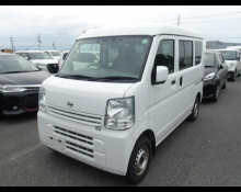 Nissan NV100 2020