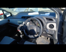 Toyota Vitz 2011