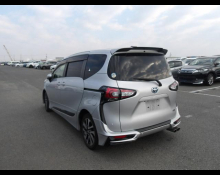 Toyota Sienta 2019