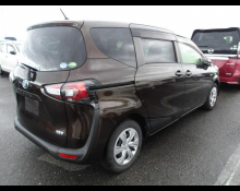 Toyota Sienta 2019