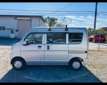 Nissan NV100 2020