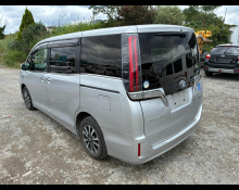 Toyota Esquire 2019