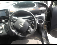 Toyota Sienta 2019