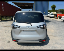 Toyota Sienta 2021