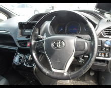 Toyota Esquire 2019