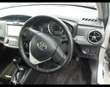 Toyota Corolla Axio 2015