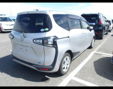 Toyota Sienta 2020