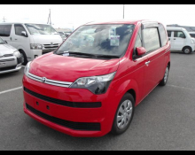 Toyota Spade 2019
