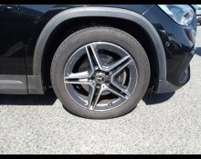 Mercedes Benz GLA-class 2021