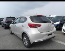 Mazda Mazda2 2021