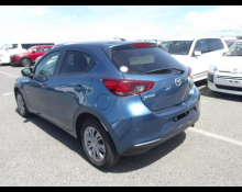 Mazda Mazda2 2021