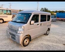 Nissan NV100 2020
