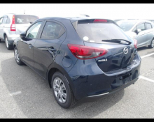 Mazda Mazda2 2021