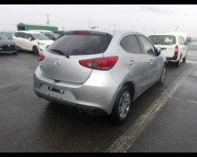 Mazda Mazda2 2022