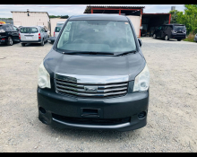 Toyota Noah 2013