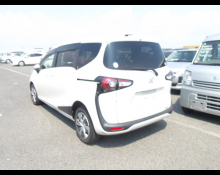 Toyota Sienta 2019