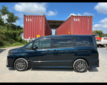Toyota Voxy 2016