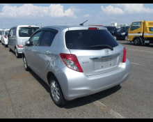 Toyota Vitz 2011