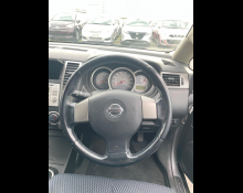 Nissan Tiida 2008