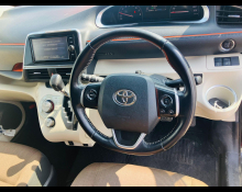 Toyota Sienta 2016