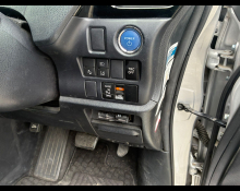 Toyota Esquire 2019