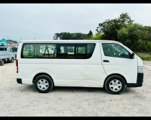 Toyota Hiace Van 2020