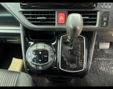 Toyota Voxy 2017