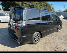 Toyota Voxy 2018